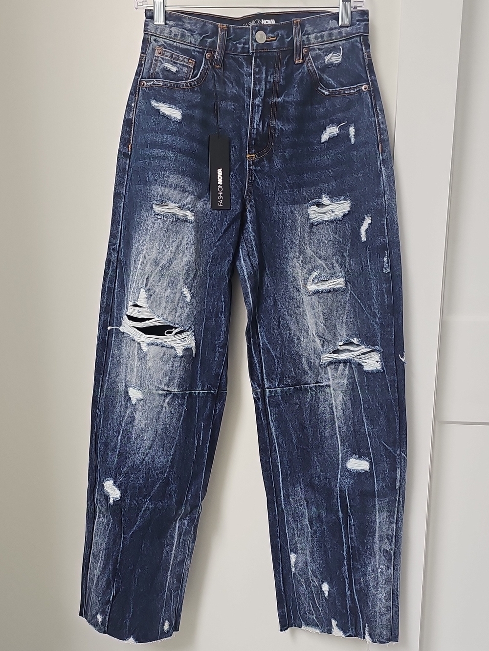 Fashion Nova Womens Dk Blue, Distressed & Ripped, Barrel Wide Leg Jeans Size 3